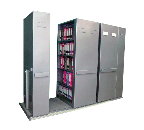 Manual bulk filing unit with six bays and four adjustable shelves mounted on mobile bases for high-density document storage.